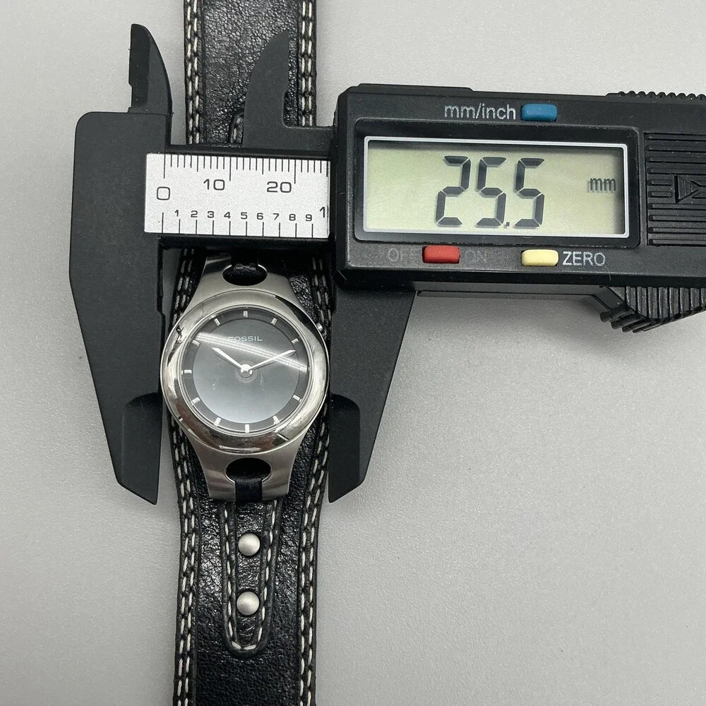 Fossil ES-9814 Womens Watch 26mm Black Star Dial Silver Tone Leather New Battery